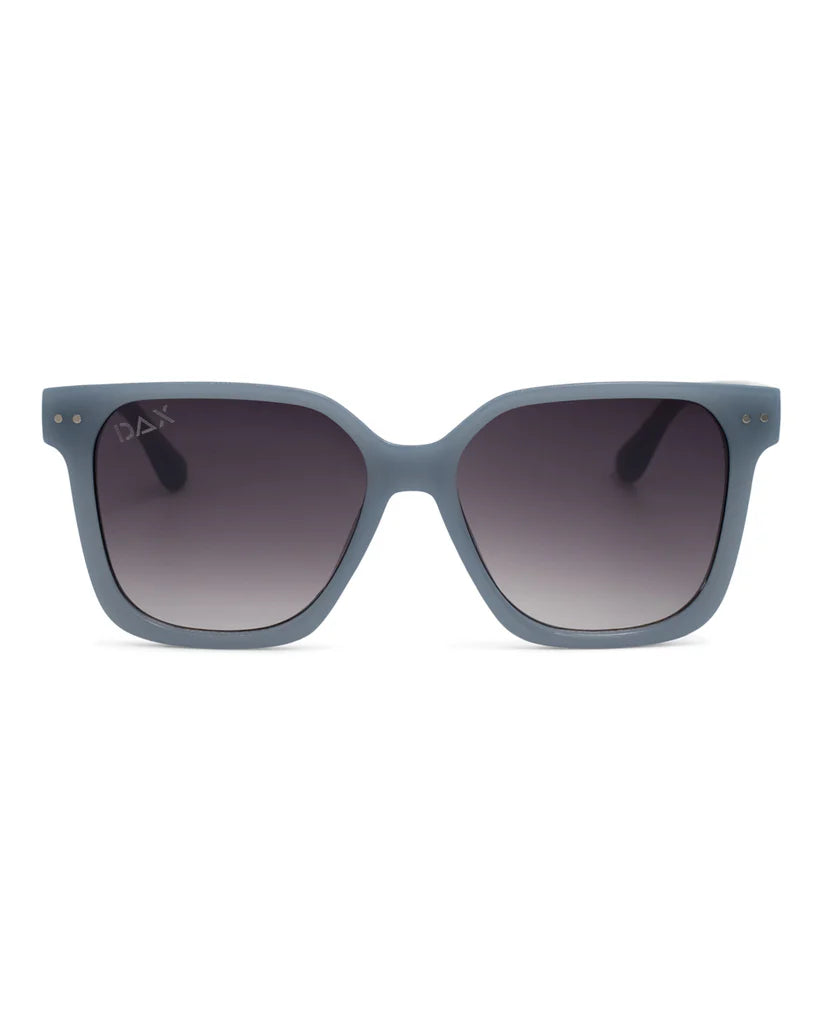 Linny in Blue