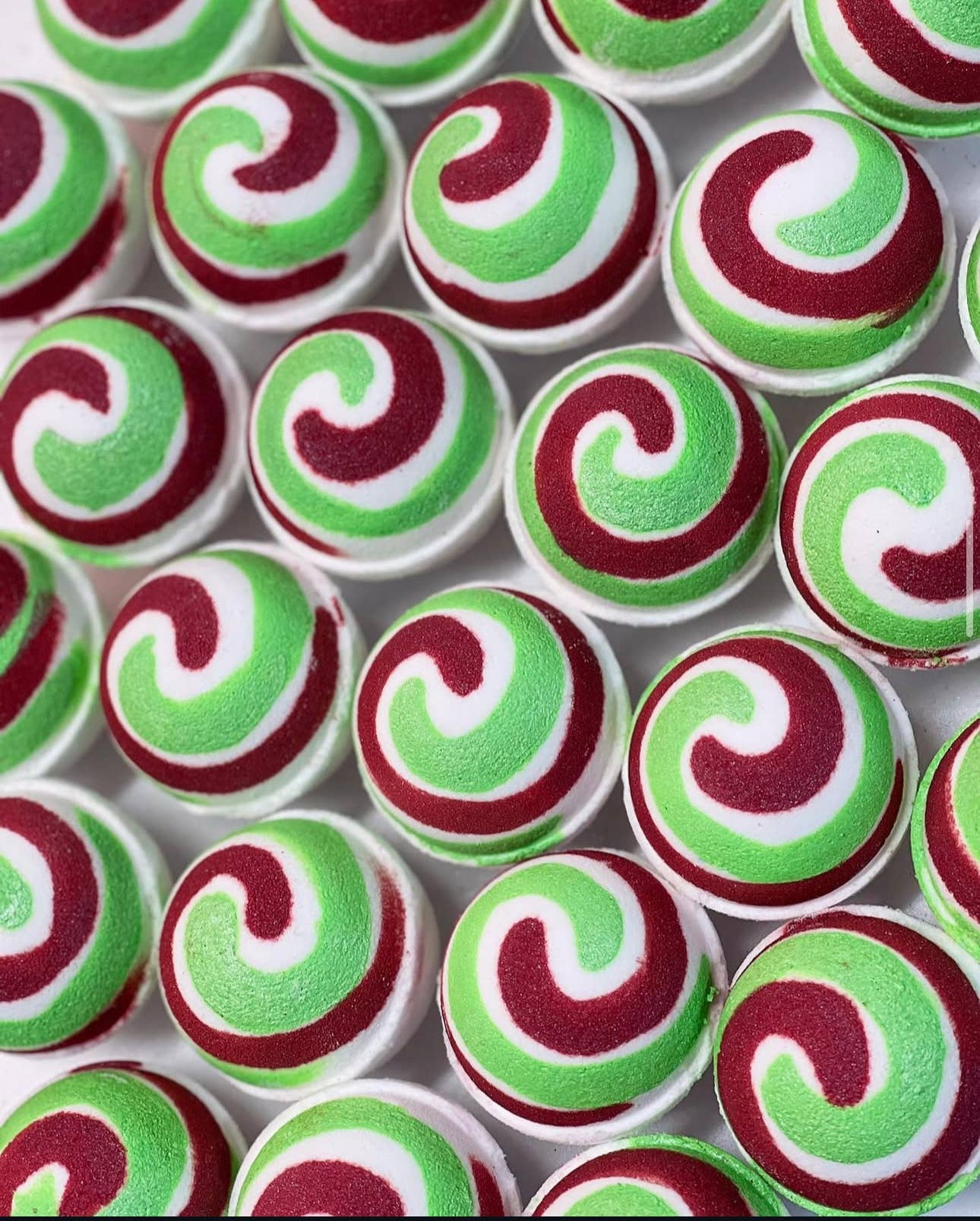 Jingle all the way bath bomb