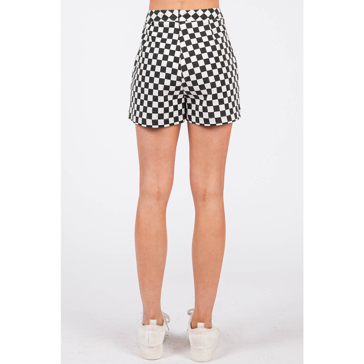 GAME DAY CHECKERED OVERLAY WRAP FRONT MINI SKORT: BLACK / S-M-L(2-2-2)