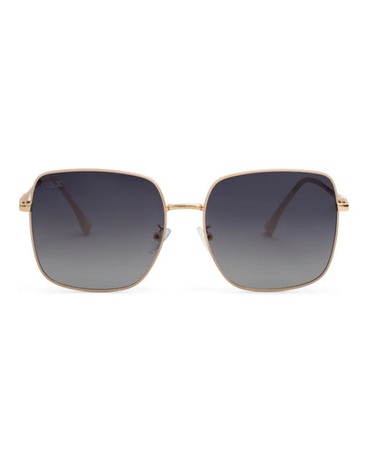 Evie in Black Sunglasses