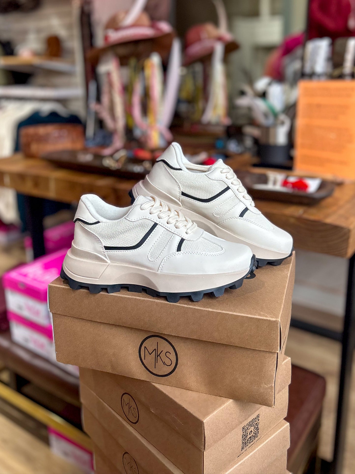 Mary 1 Off White Sneakers