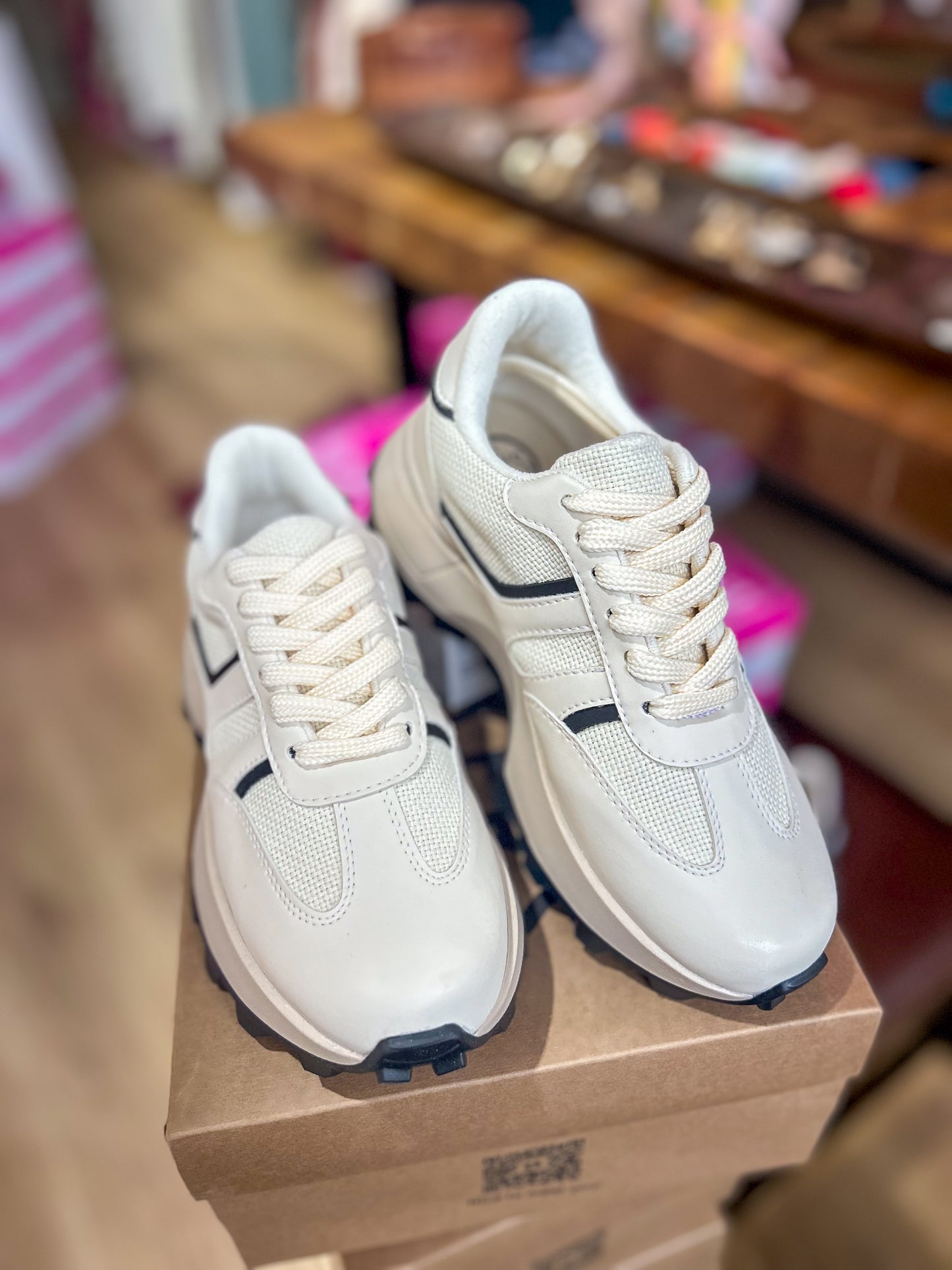 Mary 1 Off White Sneakers